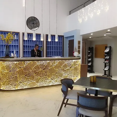 Aparthotel Domitys L'ellipse 4*