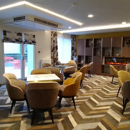 Domitys L'ellipse Aparthotel 4*